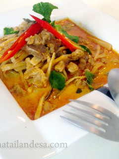Una foto de Kang ped noh mai