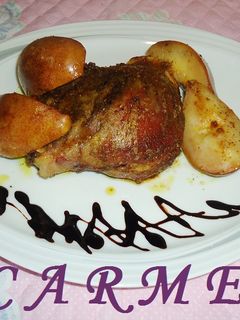 Una foto de Carrilleras asadas picantes