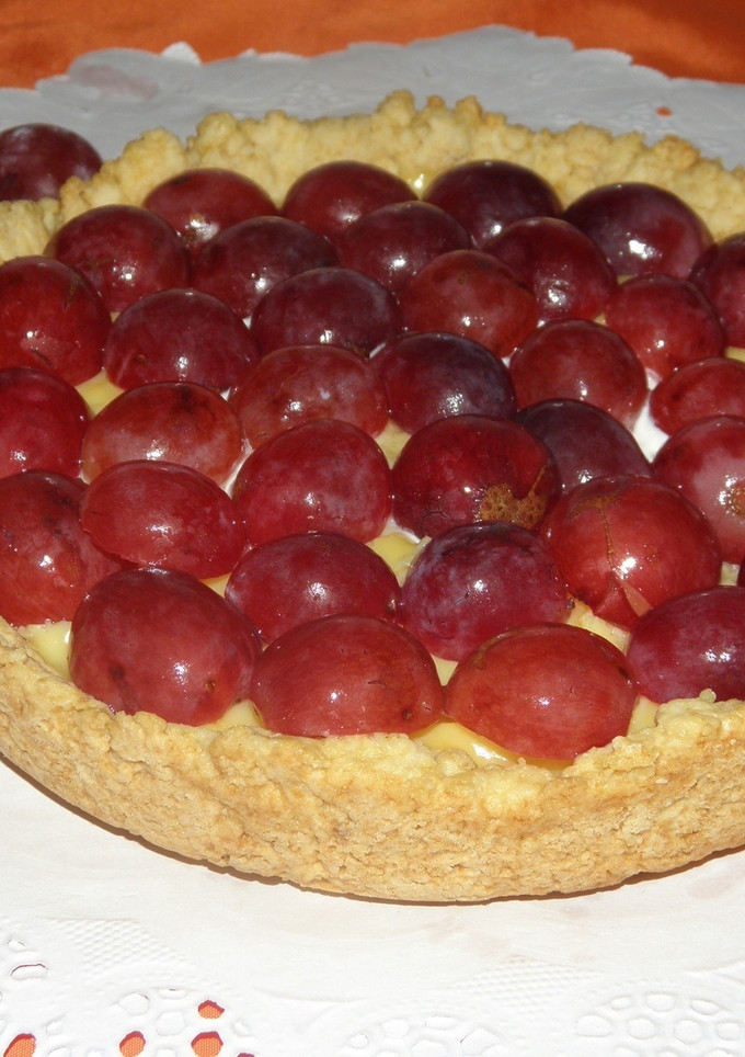 Una foto de Tarta de uvas y vino moscatel