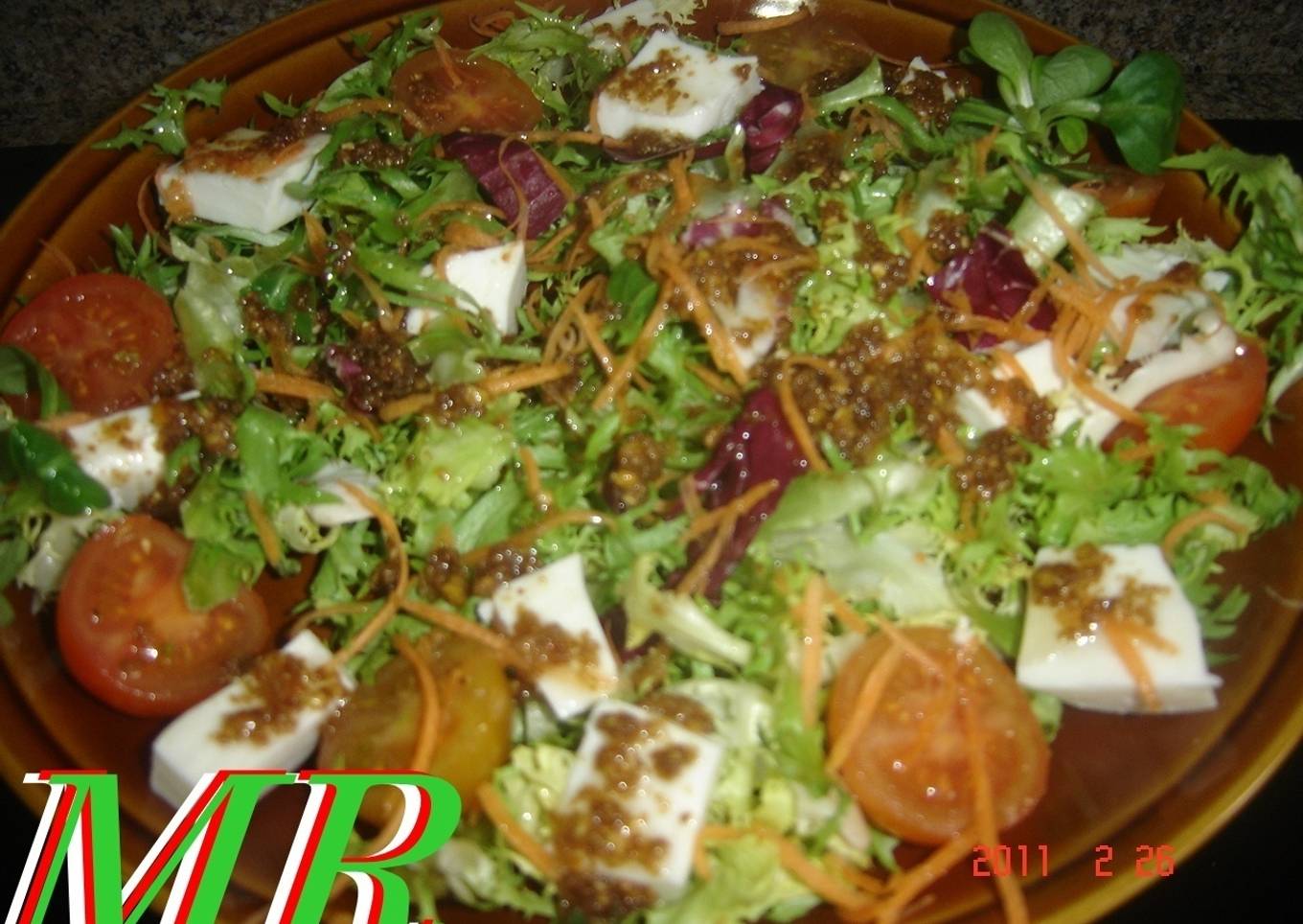 Ensalada con vinagreta de kikos<br />