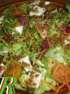 Una foto de Ensalada con vinagreta de kikos