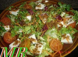 Una foto de Ensalada con vinagreta de kikos