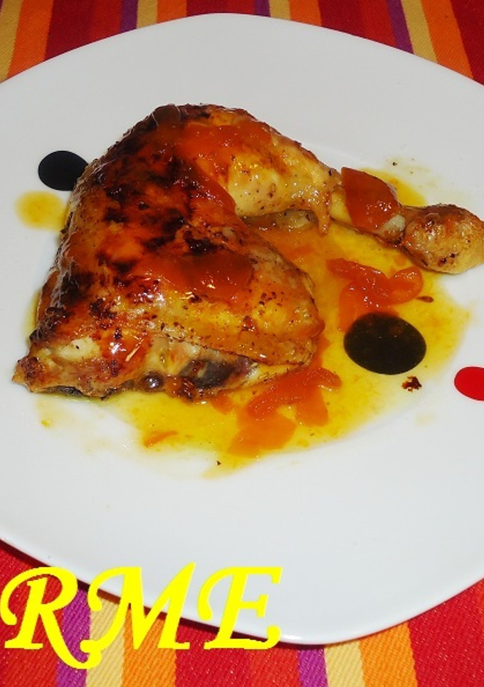 Una foto de Pollo asado con salsa de mermelada de calamondin