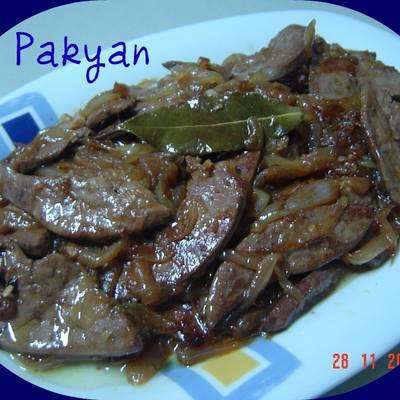 Hígado con cebolla y vino Receta de Pakyan- Cookpad