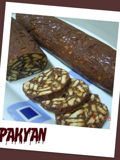 Una foto de Salchichón de chocolate con avellanas