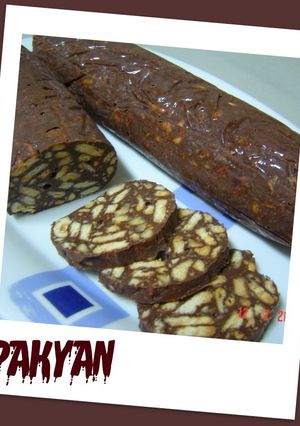 Una foto de Salchichón de chocolate con avellanas