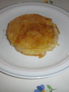 Una foto de Piña natural con crema gratinada