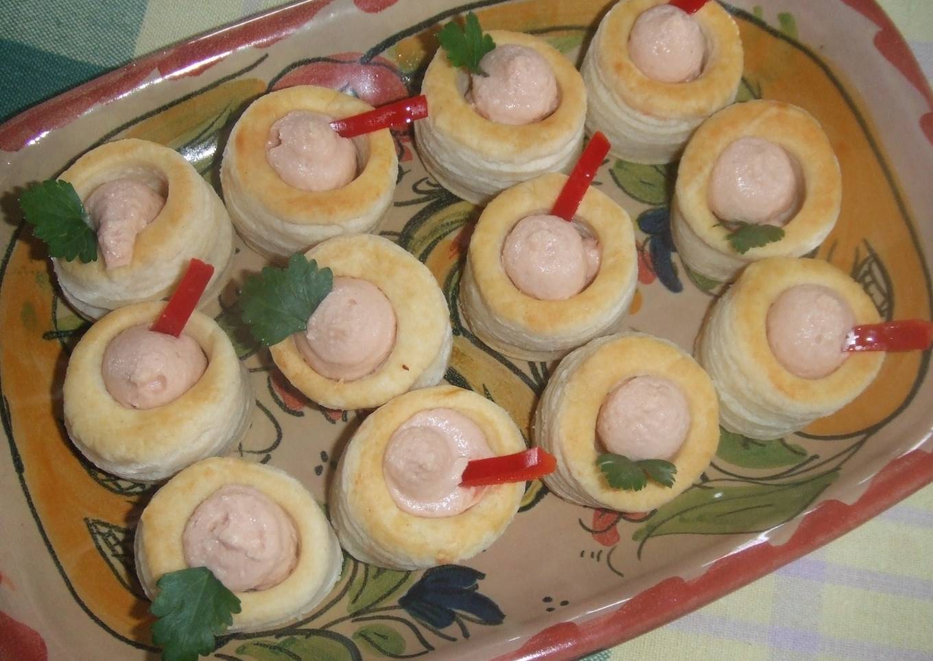 Aperitivos de crema de salmón