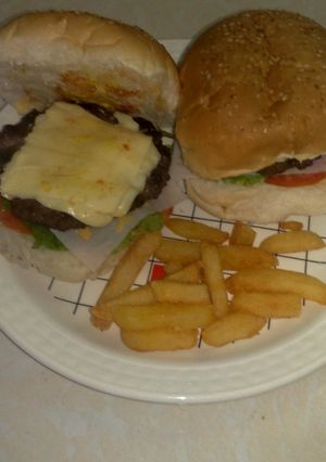 Una foto de Hamburguesas caseras venezolanas