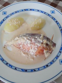 Una foto de Calamares a la menorquina