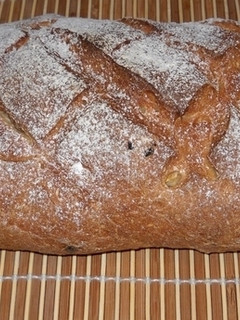 Una foto de Pan de orejones con pasas y manzana