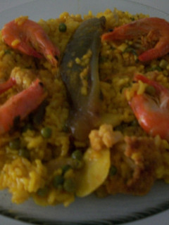 Una foto de Arroz con verduras y gambas