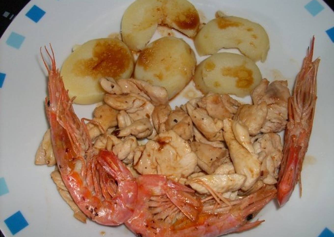 Pollo con langostinos