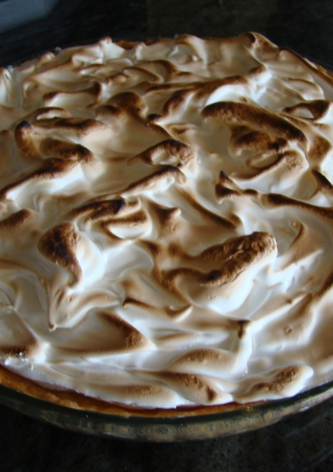 Una foto de Tarta de limón y merengue thermomix