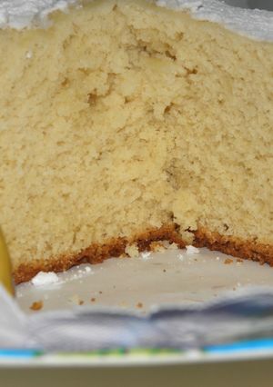Una foto de Torta de coco y limón
