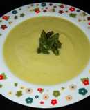 Crema de espárragos afrutada