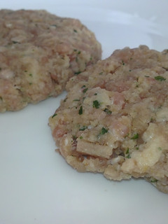 Una foto de Hamburguesas caseras de cerdo y ternera