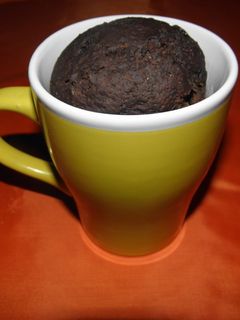 Una foto de Torta en taza al microondas en minutos