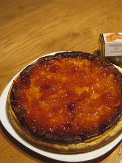 Una foto de Tarta de queso con mermelada de kumquat