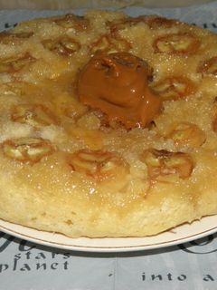 Una foto de Tarta invertida fácil de bananas