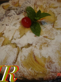Una foto de Clafoutis de almendra y fruta