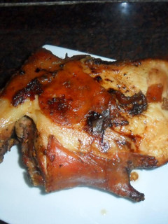 Una foto de Pierna de cerdo adobada al horno