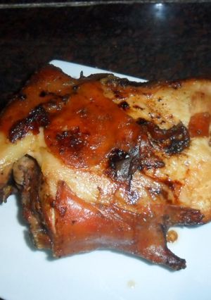 Una foto de Pierna de cerdo adobada al horno