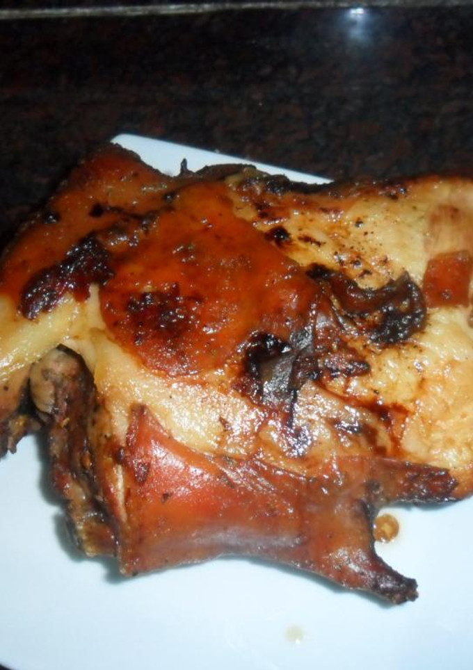 Una foto de Pierna de cerdo adobada al horno