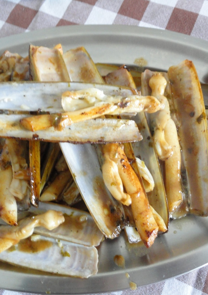 Una foto de Navajas gallegas a la plancha