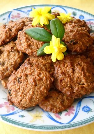 A picture of Whole Wheat Oat and Coconut Cookies.