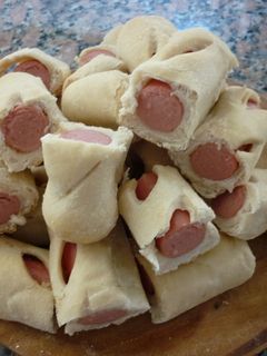 Una foto de Salchichas envueltas en masa de pan