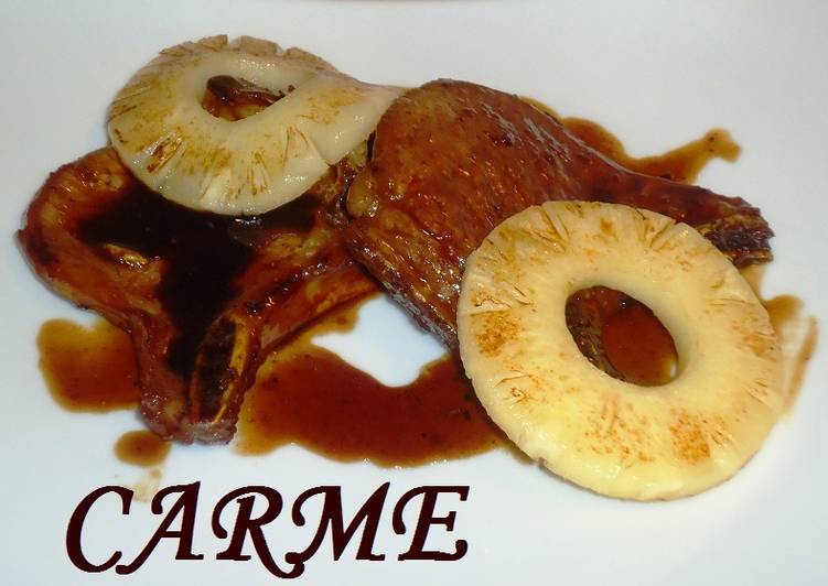 Chuletas de cerdo doradas con jerez