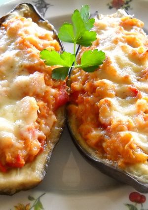 Una foto de Berenjenas rellenas de bacalao y pimientos del piquillo