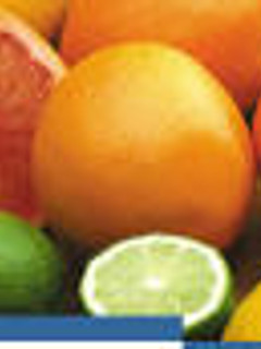 Una foto de Piña con Naranjas