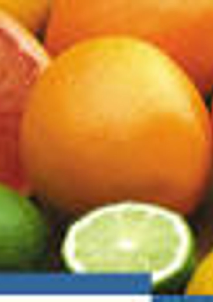 Una foto de Piña con Naranjas