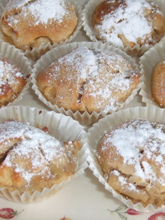 Foto principal de Pequeños muffins de manzana y canela
