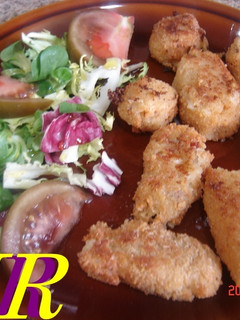 Una foto de Croquetas de quesos variados