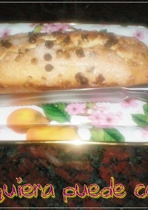 Una foto de Budin con chips de chocolate