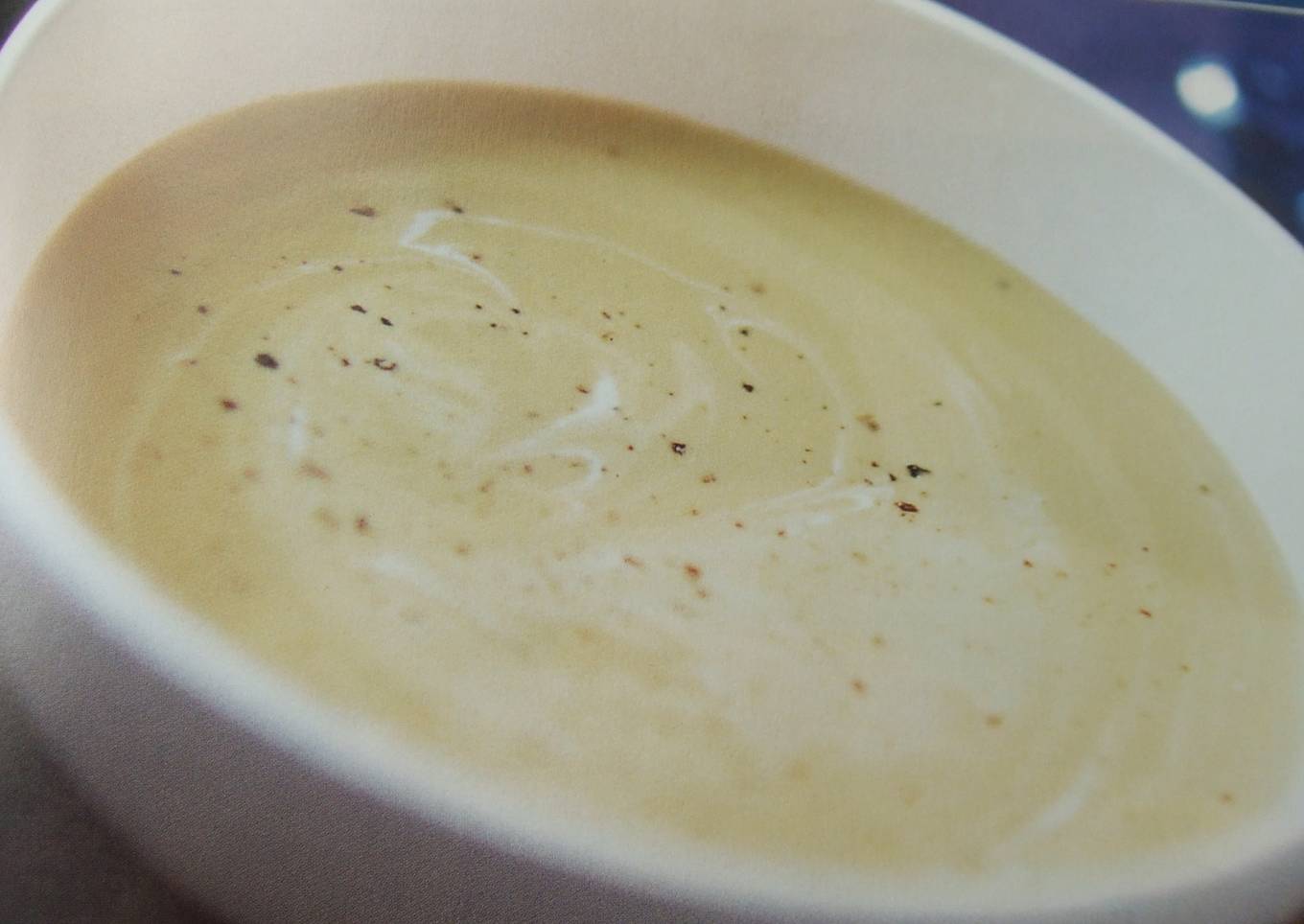 Crema de aguacate y pistachos   