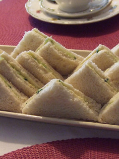 Una foto de Sandwiches ingleses de pepino