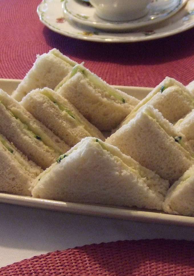 Una foto de Sandwiches ingleses de pepino 
