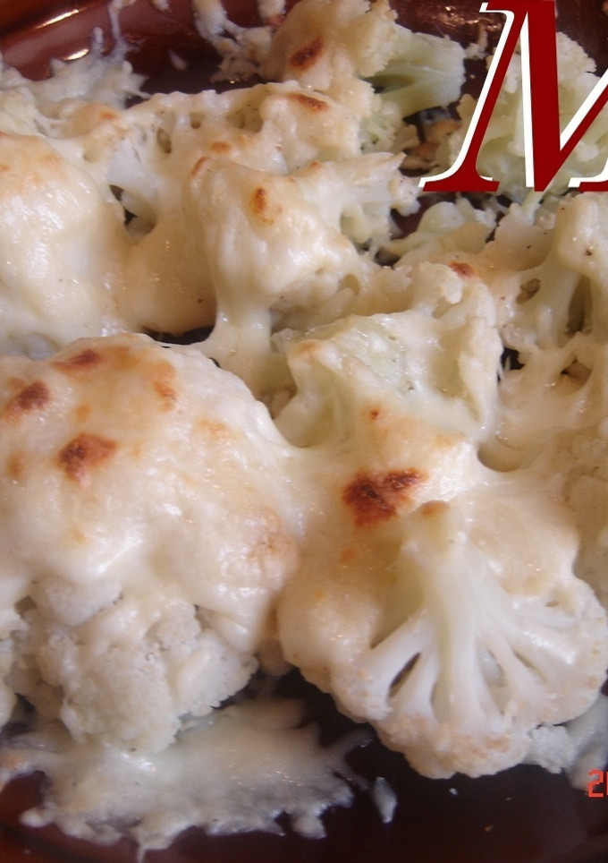 Una foto de Coliflor con crema de queso gratinado