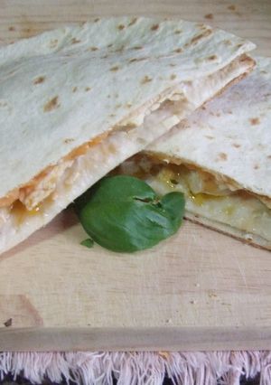 Una foto de Sandwiches estilo quesadilla