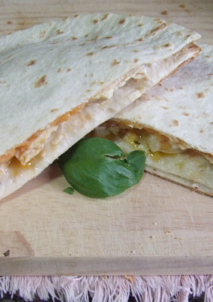 Una foto de Sandwiches estilo quesadilla