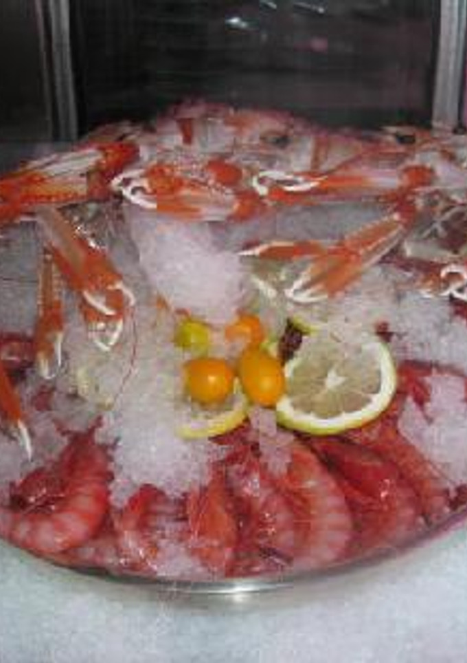 Una foto de Zarzuela de pescado y marisco