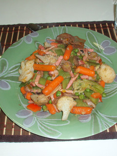 Una foto de Verduras salteadas con bacon