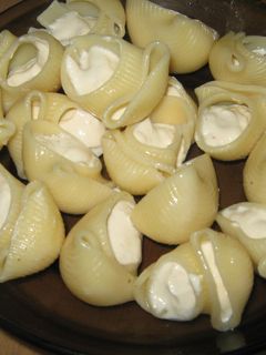 Una foto de Caracolas con crema de queso