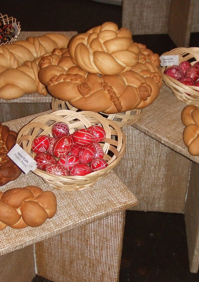 Una foto de Pan trenzado de Pascua