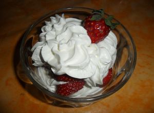Foto principal de Frutillas con crema chantilly