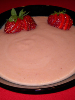 Una foto de Vichyssoise de fresas